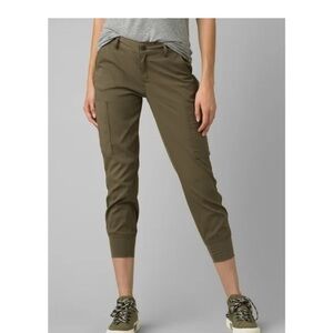 PRANA Sky Canyon Cropped Joggers in Olive Green Size 4